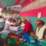 খুলনায় মোড়ে মোড়ে বাহারি ইফতারির পসরা